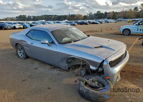 2018 Dodge Challenger R/T z USA, uszkodzony, nr VIN 2C3CDZBT7JH123552